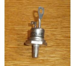 KT 728 / 600 ( Triac 600 V , 15 A , 100 mA )